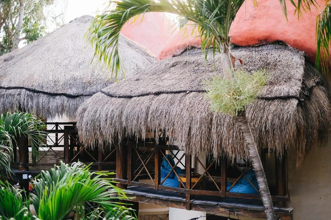 Hotel Uolis Nah Tulum 3*,